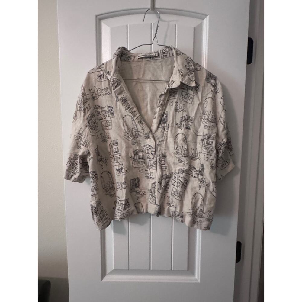 Abercrombie & Fitch Cream Short-Sleeve Printed Button-Up Blouse